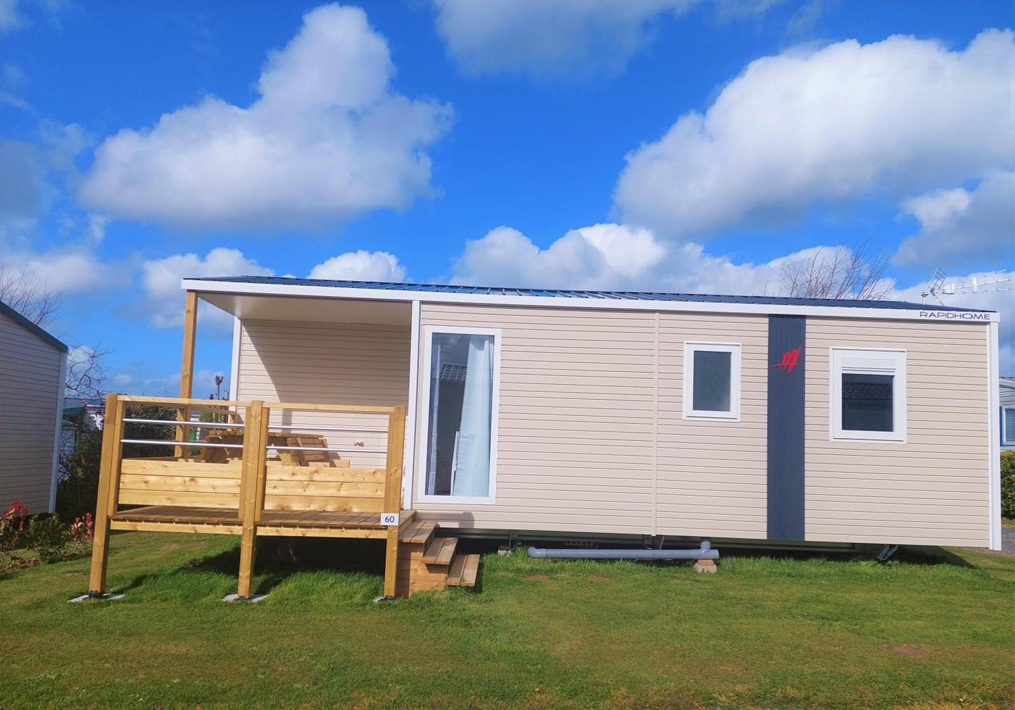 Camping Le Clos De Balleroy Exterior photo